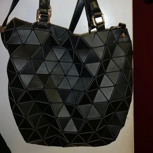 Geometric cross body bag
